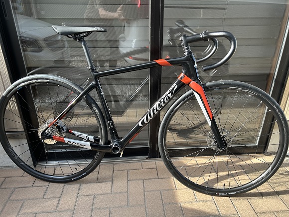 カスタムMaseratiロードバイク(9月まで) マセラティブランドの新しい自転車が日本上陸。4月上旬以降に